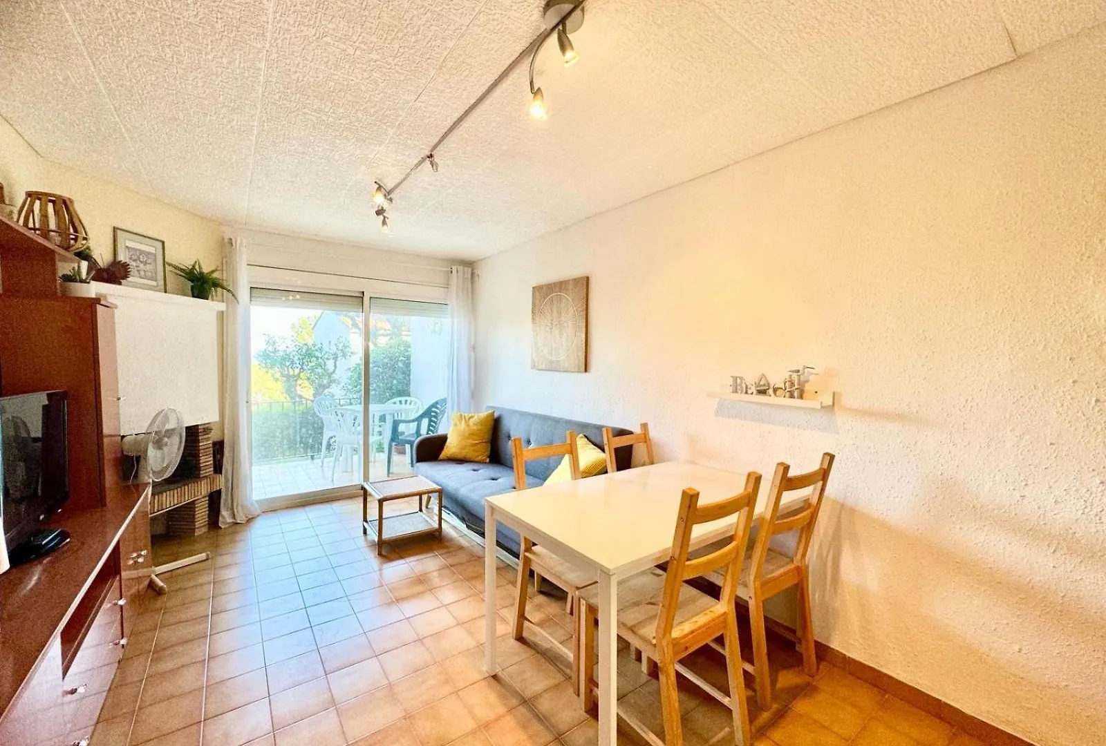 Apartment, Short Walk To The Beach Calella De Palafrugell